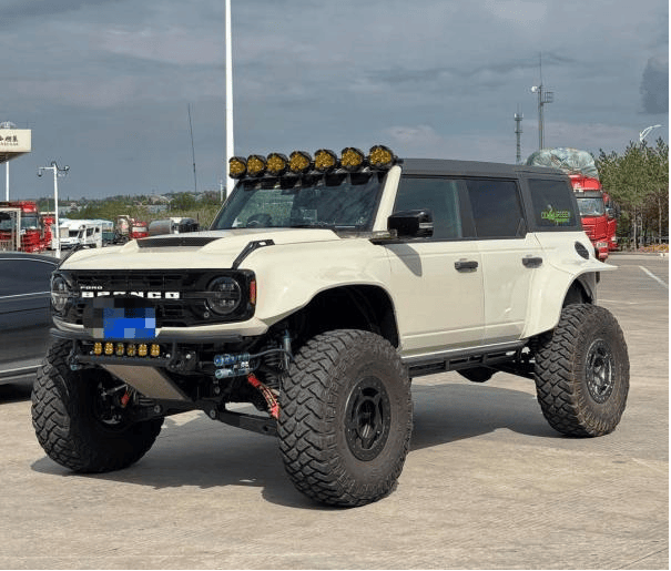 装店推荐：中马房车汇引领改装新风尚澳门新葡京app实力强的越野车改(图2)