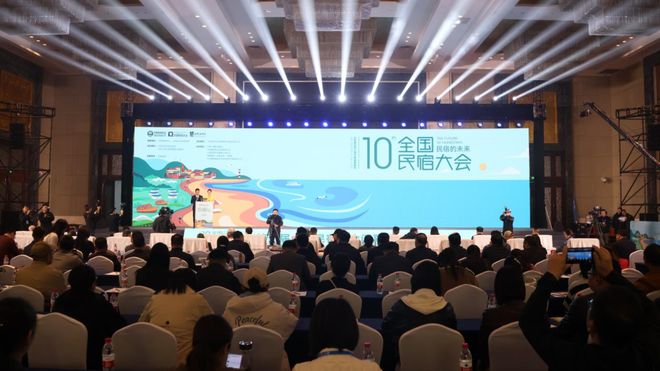 房难求！日照这里太火爆了！新葡京1800余家！旺季一(图3)