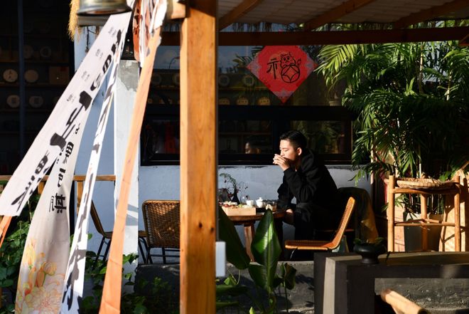 房难求！日照这里太火爆了！新葡京1800余家！旺季一(图5)